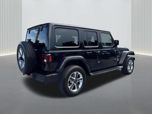 Used 2020 Jeep Wrangler Unlimited Sahara AWD/4WD image 5