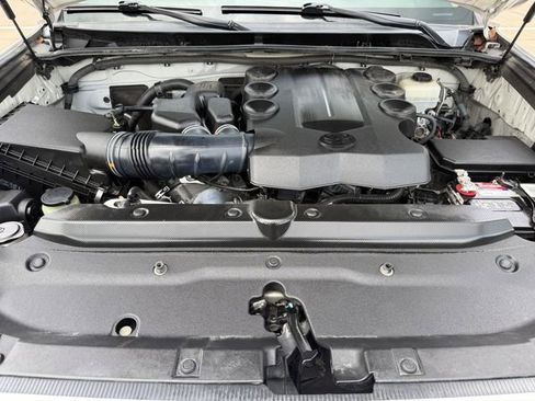 Used 2015 Toyota 4Runner Limited RWD image 31