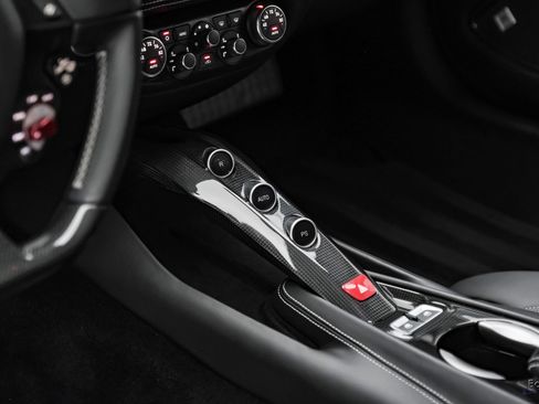 Used 2017 Ferrari F12 Berlinetta RWD image 65