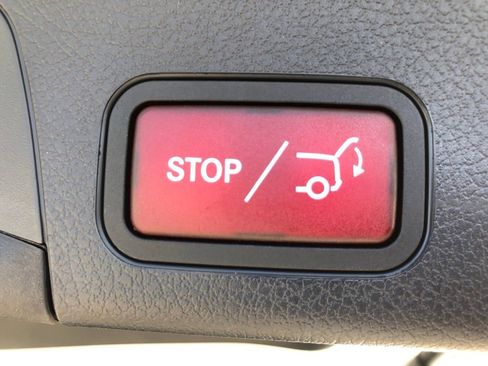 New 2026 Mercedes-Benz GLB 250 4MATIC image 35