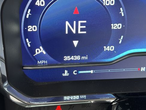 Used 2022 Chevrolet Silverado 1500 RST image 17