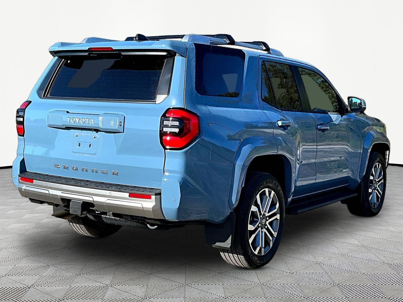 Used 2025 Toyota 4Runner Limited AWD/4WD image 13