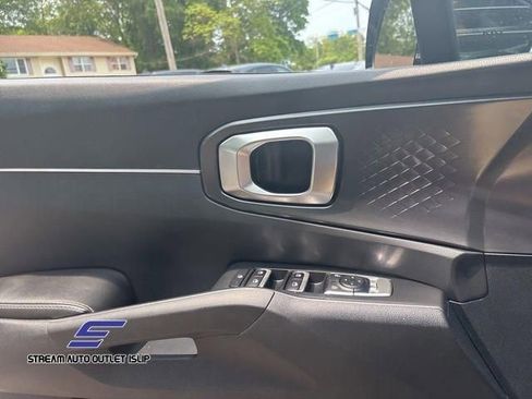 Used 2022 Kia Sorento LX image 27