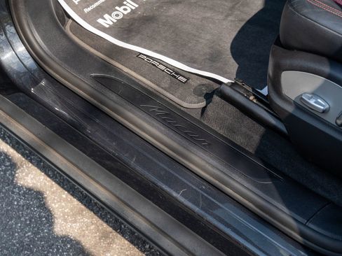 Used 2018 Porsche Macan image 21