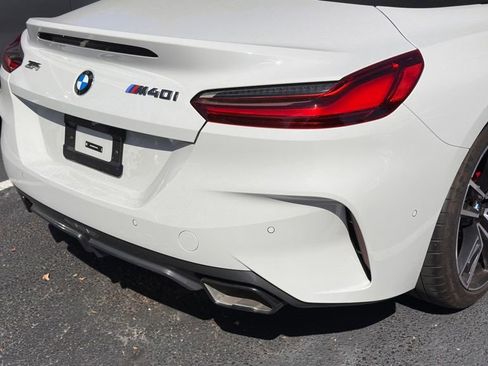 Certified 2026 BMW Z4 M40i w/ Premium Package RWD image 7