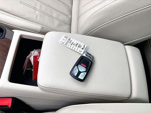 Used 2020 Audi A4 2.0T Premium w/ Convenience Package image 10