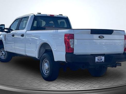 Used 2022 Ford F250 XL w/ Power Equipment Group AWD/4WD image 2