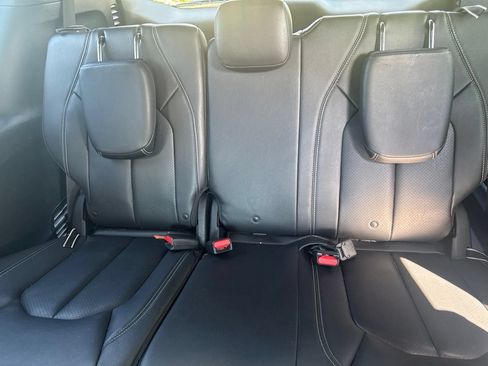 Used 2018 Chrysler Pacifica Touring-L w/ Premium Audio Group FWD image 29