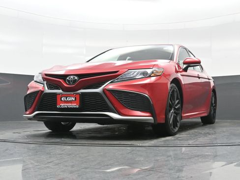 Used 2023 Toyota Camry XSE image 28