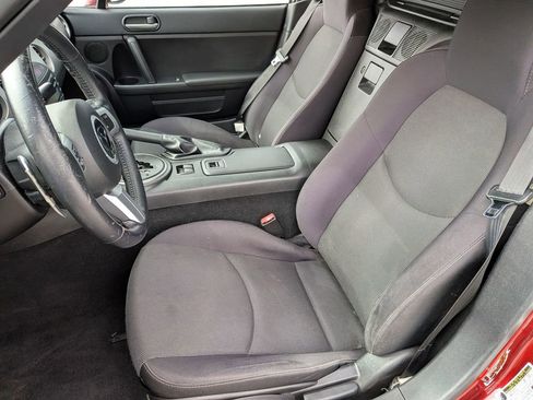 Used 2010 MAZDA MX-5 Miata Touring image 14