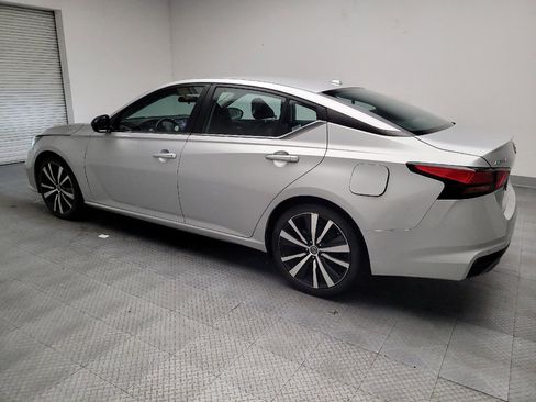 Used 2021 Nissan Altima 2.5 SR image 3