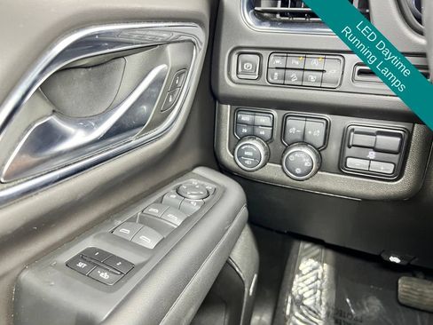 Used 2022 Chevrolet Suburban Z71 w/ Z71 Off-Road Package AWD/4WD image 24