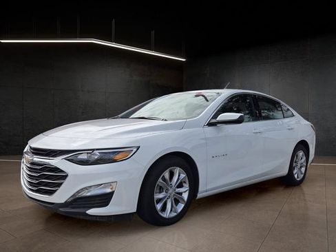 Used 2024 Chevrolet Malibu LT FWD image 3