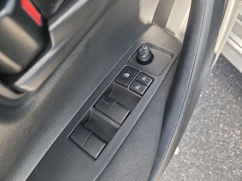 Used 2025 Toyota Corolla LE FWD image 15