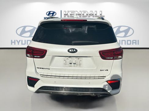 Used 2019 Kia Sorento SX image 5