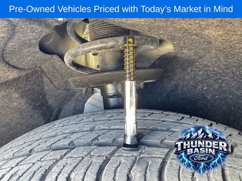 Used 2024 Chrysler Pacifica Touring-L FWD image 13