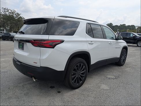 Used 2023 Chevrolet Traverse RS AWD/4WD image 5