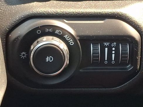Used 2021 Jeep Wrangler Unlimited Sport AWD/4WD image 24