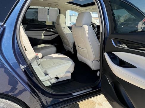 Used 2023 Buick Enclave Essence w/ Experience Buick Package AWD/4WD image 13