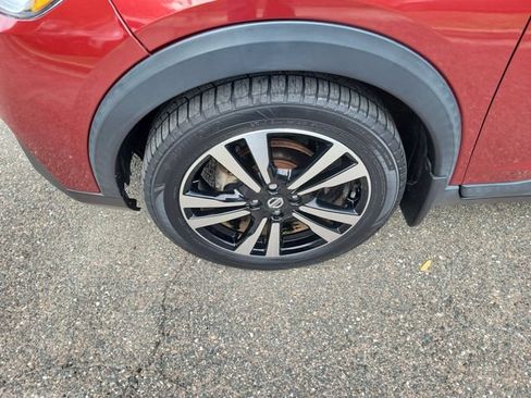 Used 2020 Nissan Kicks SV FWD image 6