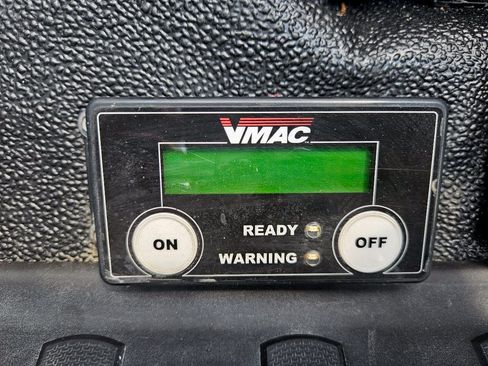 Used 2022 Ford F650 2WD Regular Cab Super Duty image 82
