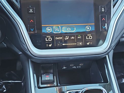 Used 2020 Subaru Outback Limited w/ Popular Package #2 image 25