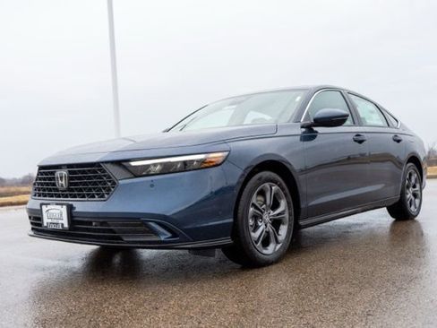 New 2026 Honda Accord EX-L image 3