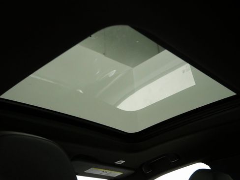 Used 2024 Alfa Romeo Tonale Ti image 4