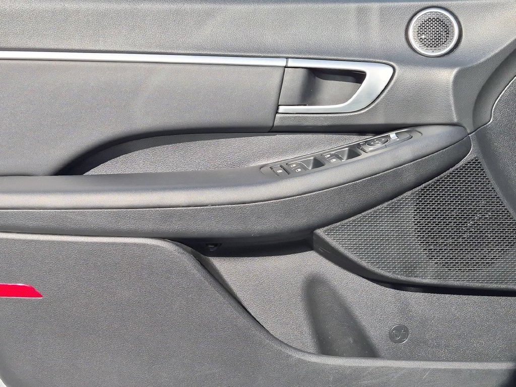 Used 2025 Hyundai Sonata SEL FWD image 11