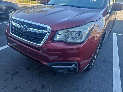 Used 2017 Subaru Forester 2.5i Premium image 5