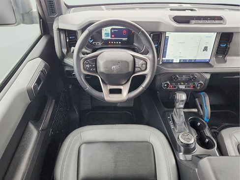 Certified 2024 Ford Bronco Black Diamond image 11