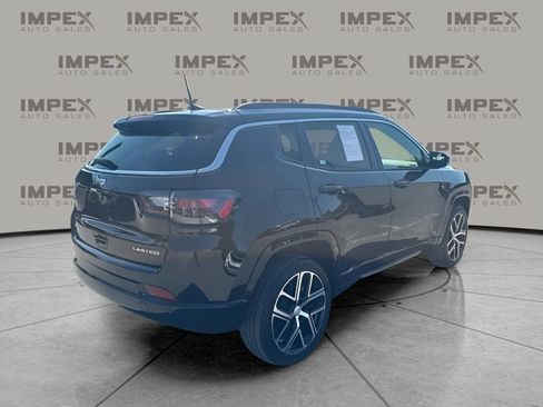Used 2024 Jeep Compass Limited w/ Elite Group AWD/4WD image 5