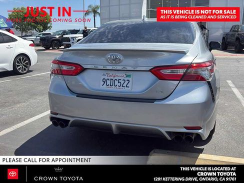 Used 2019 Toyota Camry SE w/ Protection Package (Q2) FWD image 5