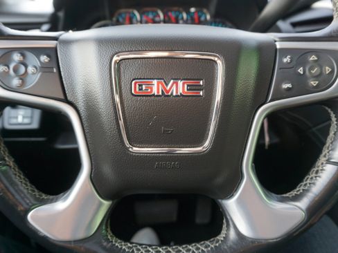 Used 2019 GMC Yukon SLT image 23