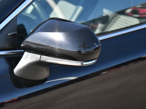 Used 2023 Toyota Camry SE FWD image 13