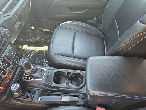 Used 2022 Jeep Wrangler Unlimited Rubicon 4xe w/ Steel Bumper Group image 26