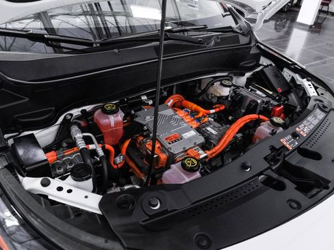 Used 2023 Chevrolet Bolt EUV LT w/ Driver Confidence Package FWD image 52