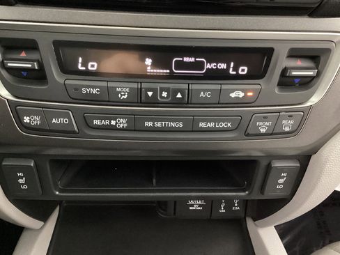 Used 2017 Honda Pilot EX-L image 37