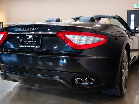 Used 2014 Maserati GranTurismo Convertible image 12