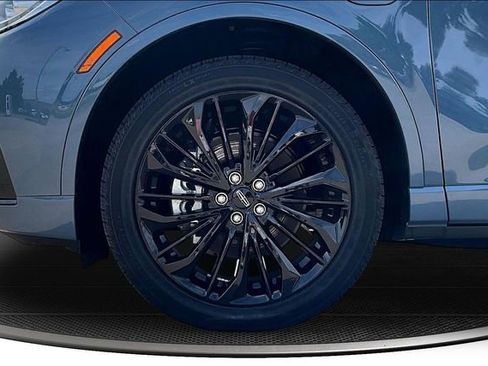 Used 2025 Lincoln Corsair Grand Touring w/ Equipment Group 302A AWD/4WD image 34
