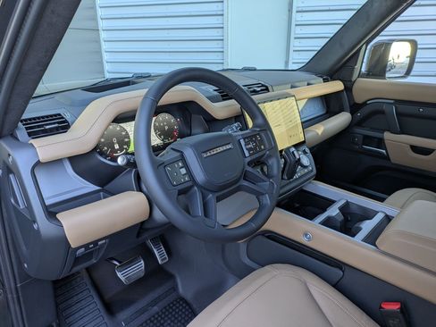 New 2026 Land Rover Defender 130 V8 AWD/4WD image 12