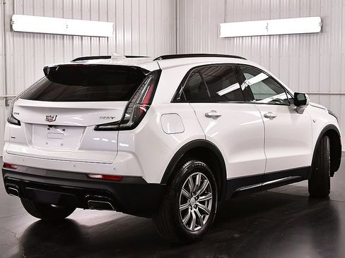 Used 2023 Cadillac XT4 Sport w/ Sun And Sound Package AWD/4WD image 8