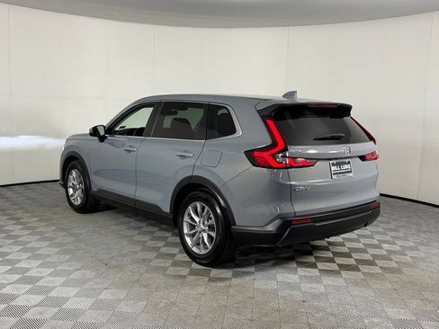 Used 2025 Honda CR-V EX image 8