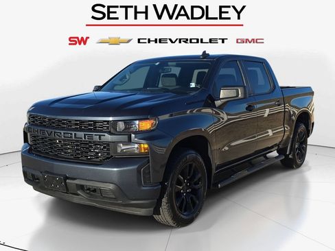 Used 2021 Chevrolet Silverado 1500 Custom w/ LPO, Dark Essentials Package RWD image 3