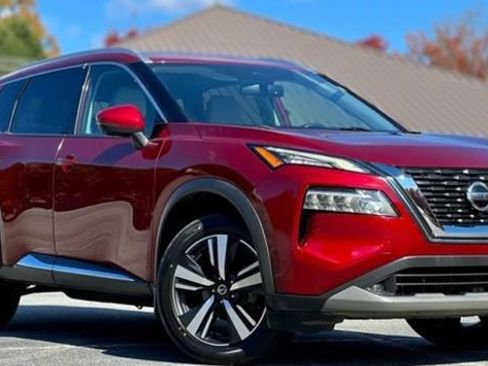 Used 2021 Nissan Rogue SL image 1