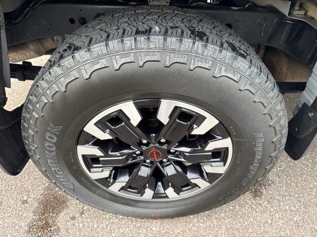 Certified 2024 Nissan Frontier PRO-4X w/ Technology Package AWD/4WD image 39