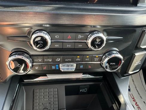 New 2025 Ford F350 Lariat w/ Lariat Ultimate Package image 44