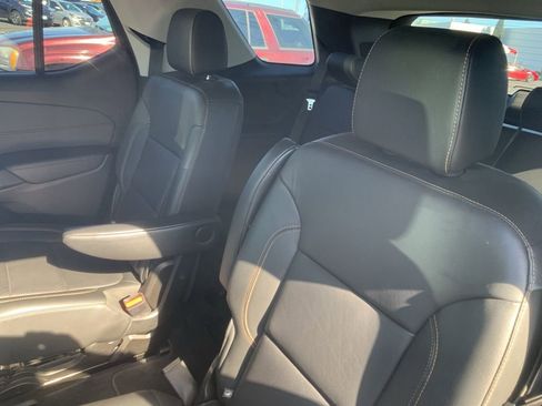 Used 2019 Chevrolet Traverse LT w/ LT Premium Package image 22