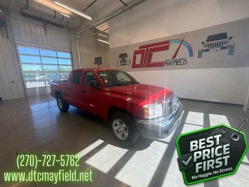 Used 2005 Dodge Dakota SLT RWD image 1