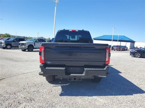 Used 2025 Ford F250 Platinum image 5